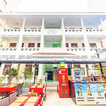 Oyo 381 Tuyet Mai Hotel ニャチャン エクステリア 写真