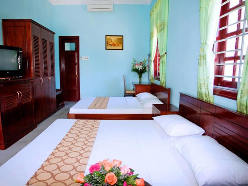 Oyo 381 Tuyet Mai Hotel ニャチャン エクステリア 写真