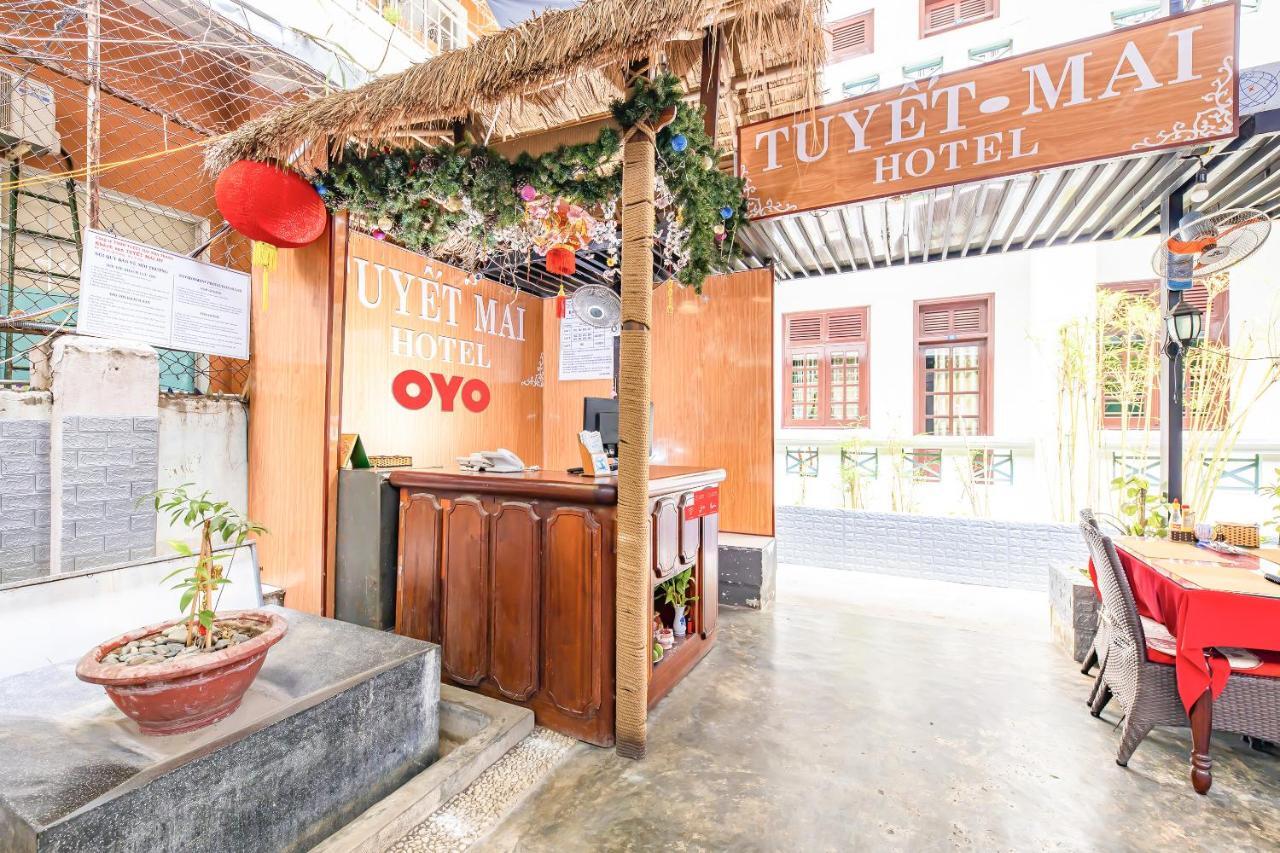 Oyo 381 Tuyet Mai Hotel ニャチャン エクステリア 写真