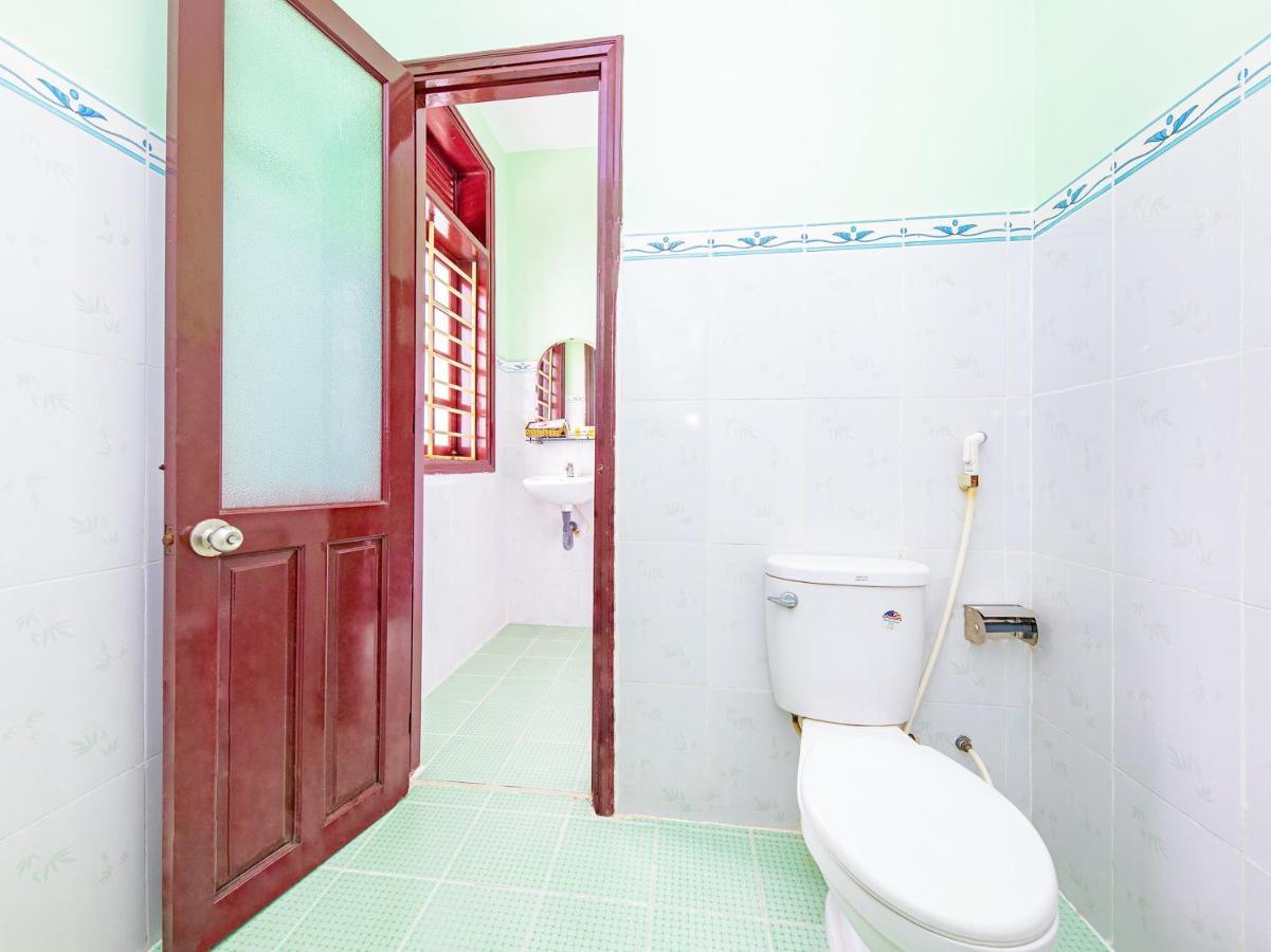 Oyo 381 Tuyet Mai Hotel ニャチャン エクステリア 写真